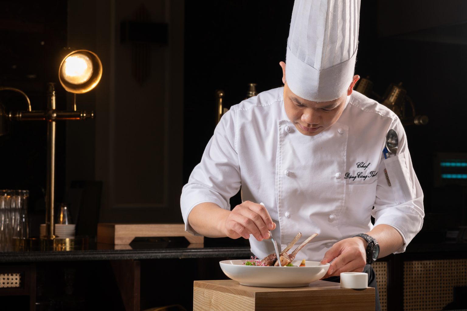 The Legend Restaurant & Café